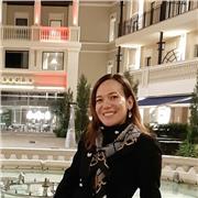 Psicologa psicoterapeuta con esperienza nel campo della psicologia dell'apprendimento impartisce lezioni di psicologia a studenti dei licei e universitari